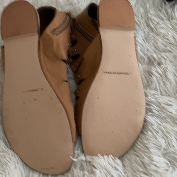 Sandals - Picture 4 of 5